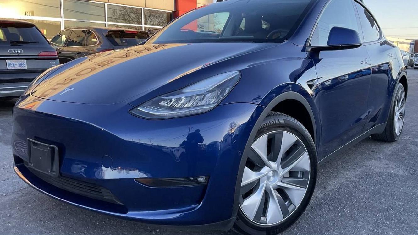 TESLA MODEL Y 2022 7SAYGDEE5NF367899 image